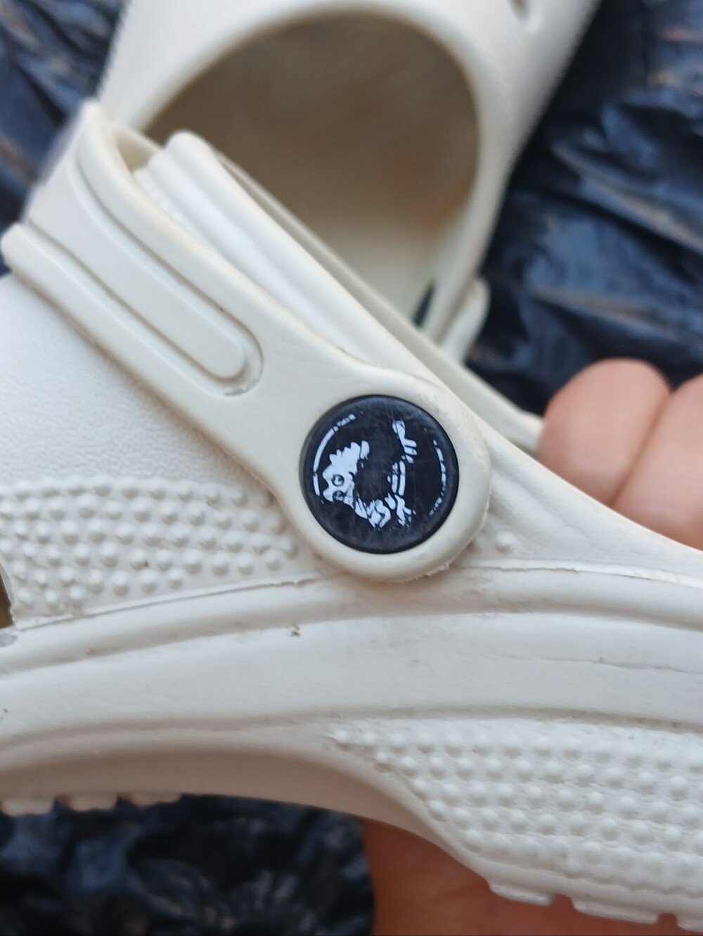 Crocs Kids Off White Classic Clogs | Sz C 13 - Picture 7 of 8